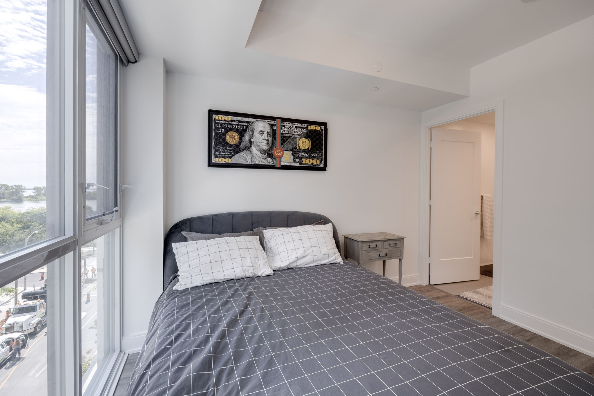 Toronto property showcase — delivered property photograph 17