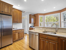 65 Braeburn Ln Ashland MA 9