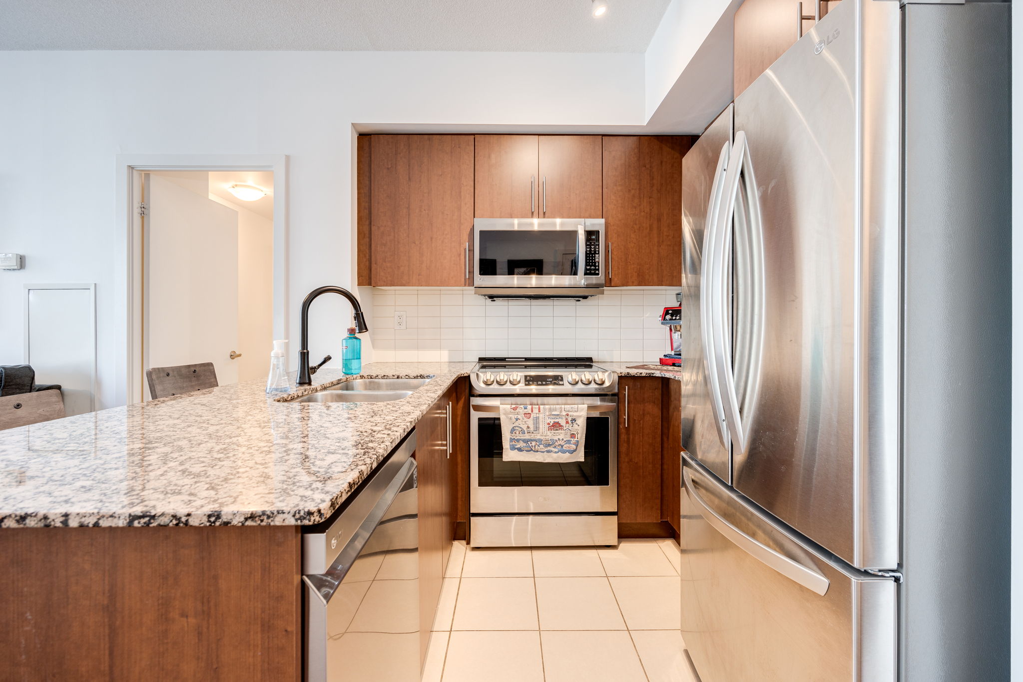 Toronto property showcase — delivered property photograph 6