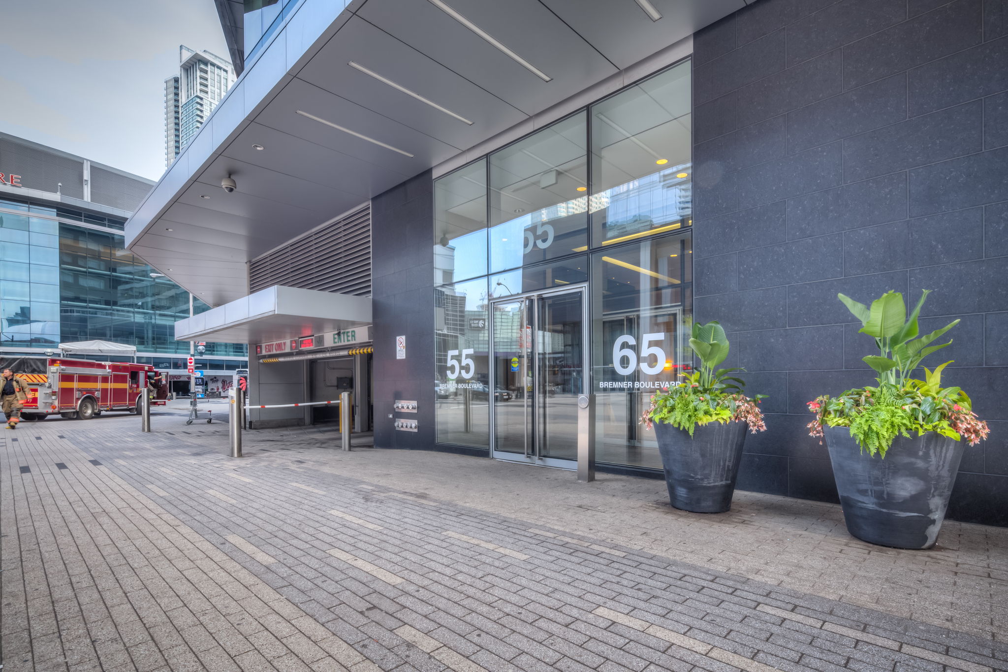 Toronto property showcase — delivered property photograph 3