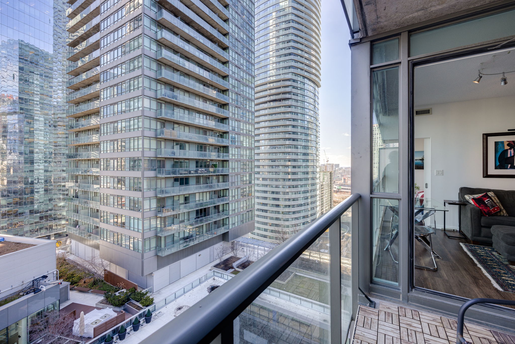 Toronto property showcase — delivered property photograph 26