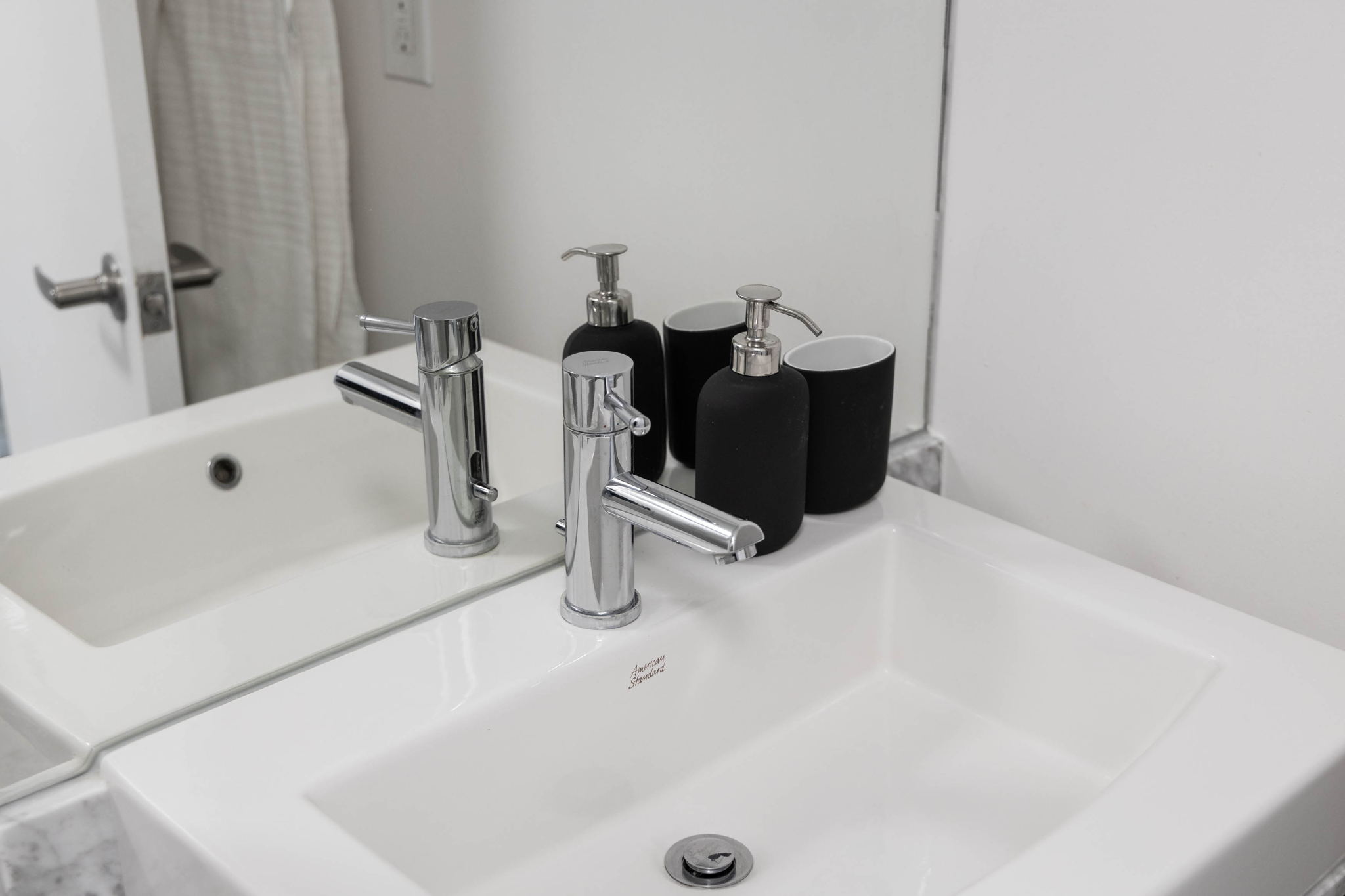 Toronto property showcase — delivered property photograph 28