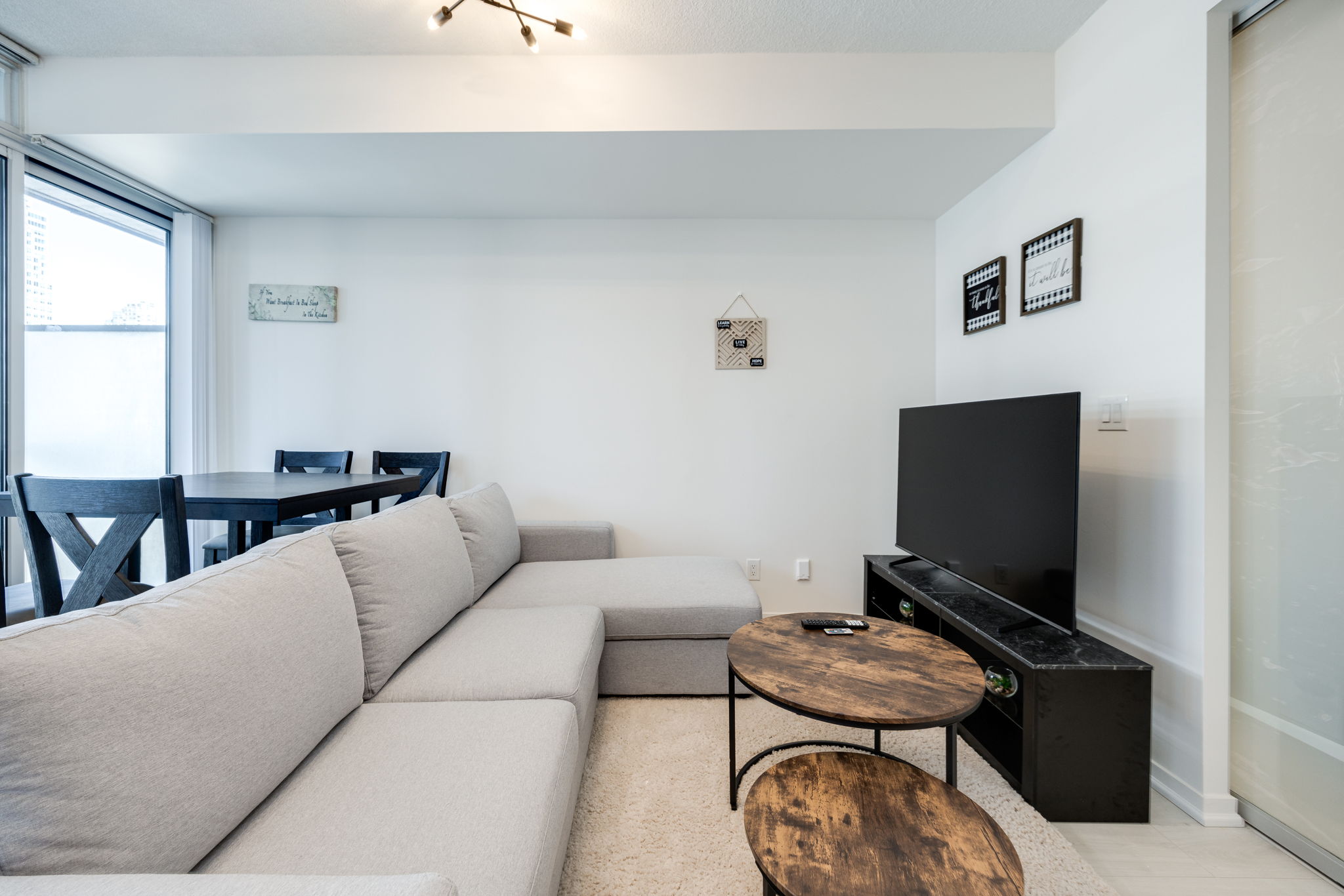 Toronto property showcase — delivered property photograph 3