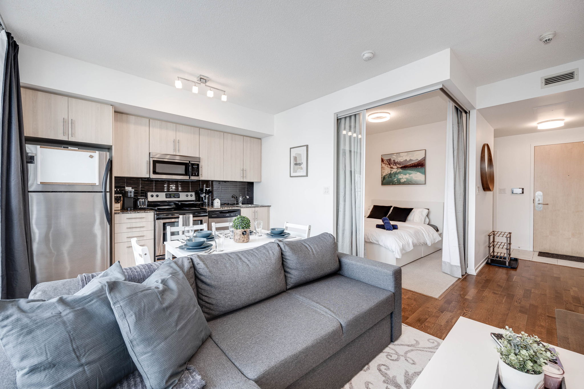 Toronto property showcase — delivered property photograph 11