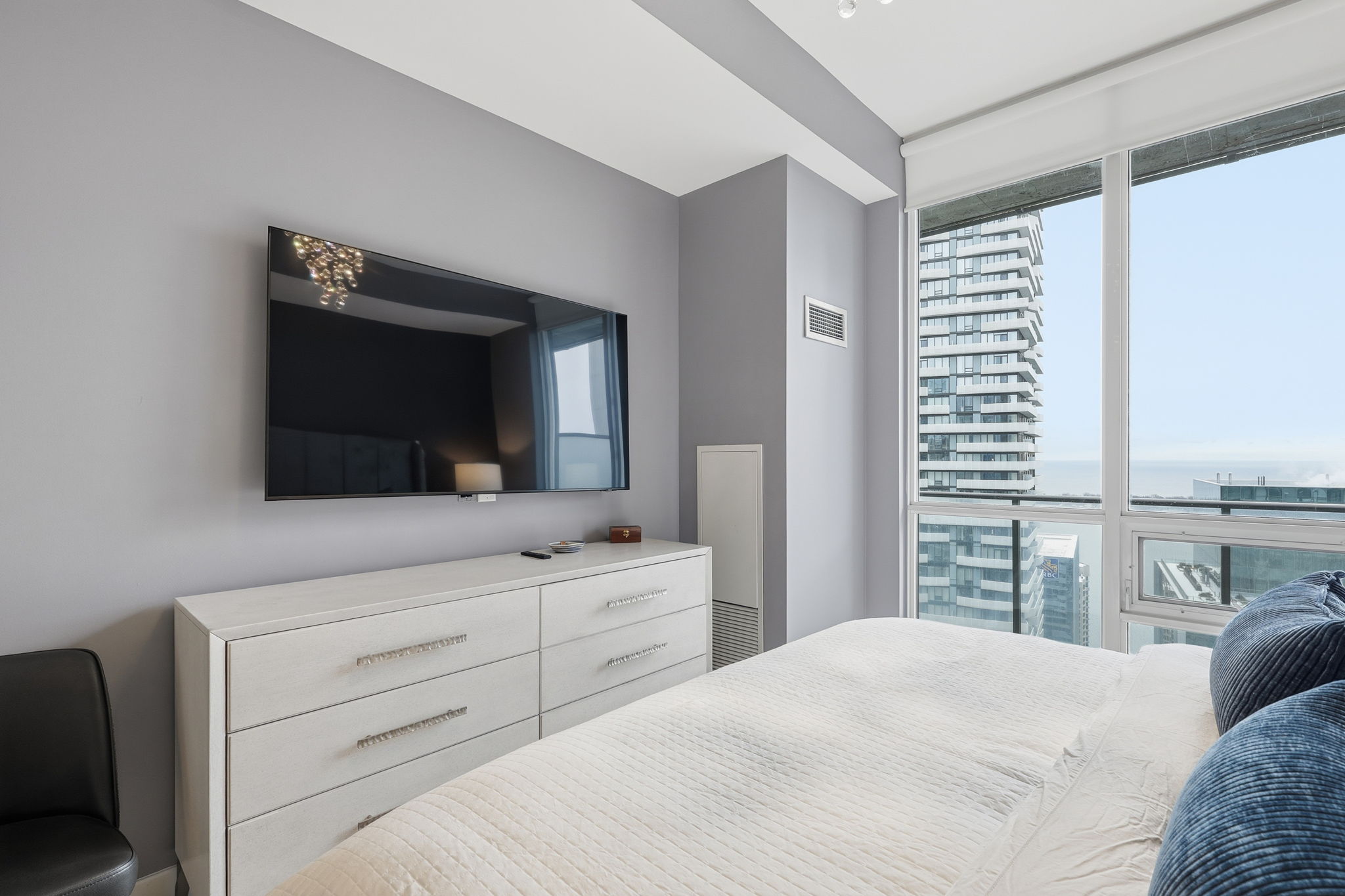 Toronto property showcase — delivered property photograph 22