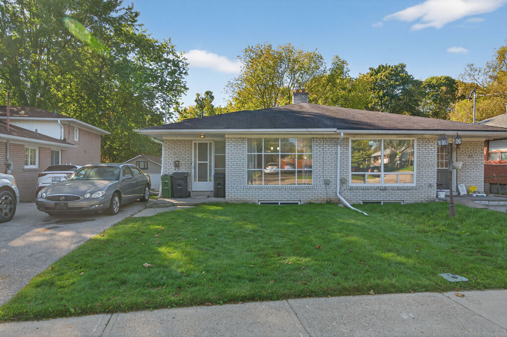 65 Darlingside Dr Toronto, ON M1E 3P2