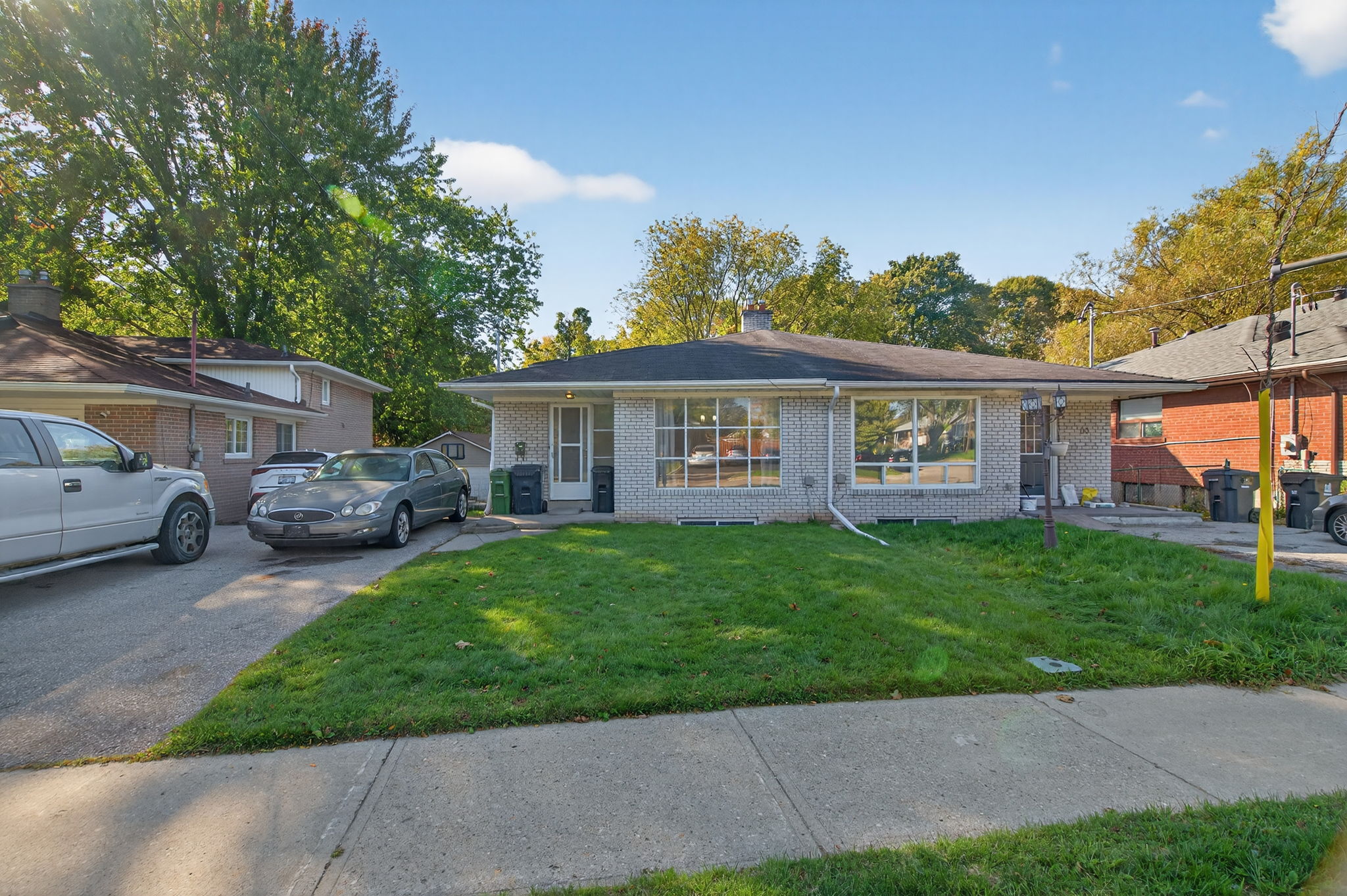 65 Darlingside Dr Toronto, ON M1E 3P2
