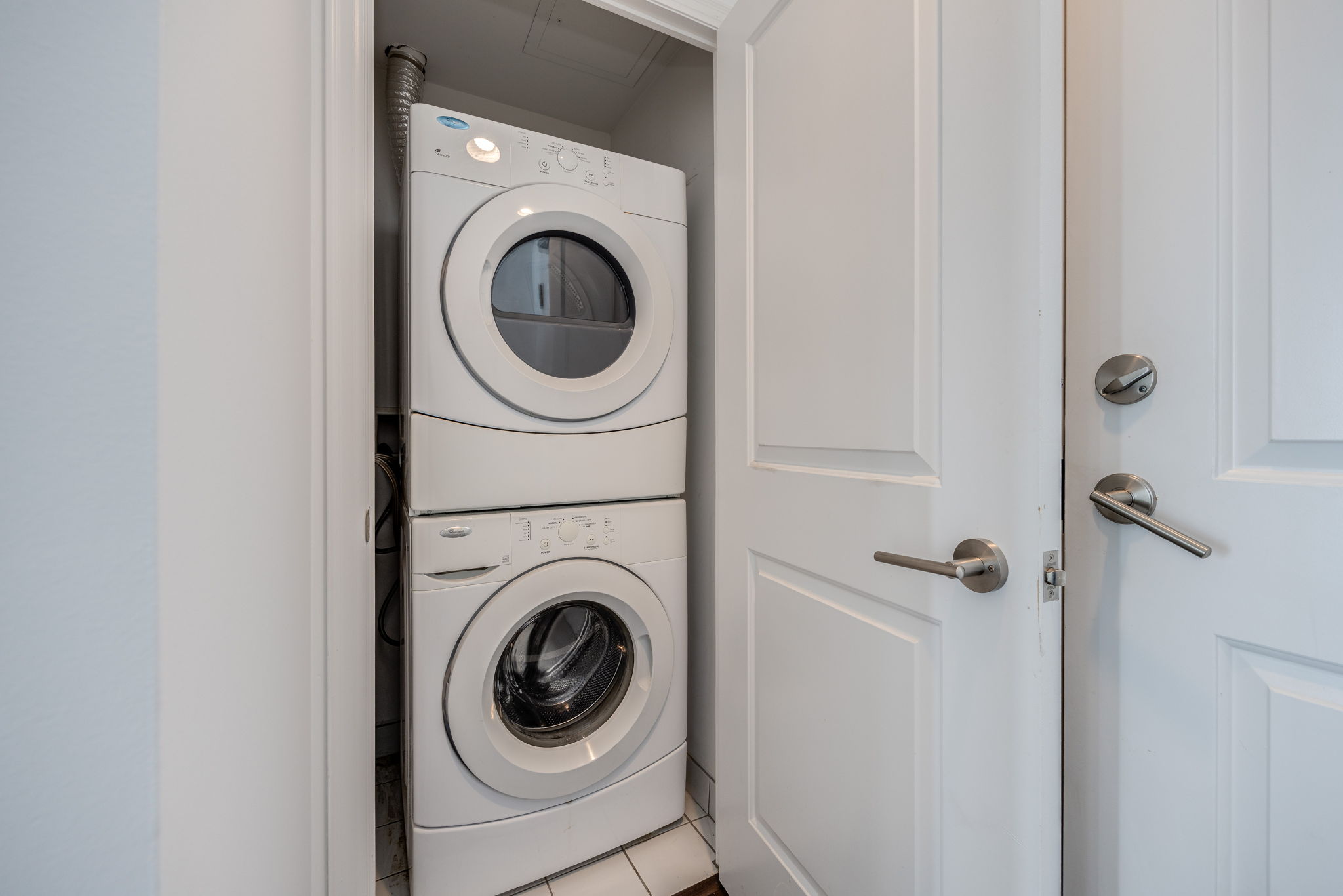 Toronto property showcase — delivered property photograph 16