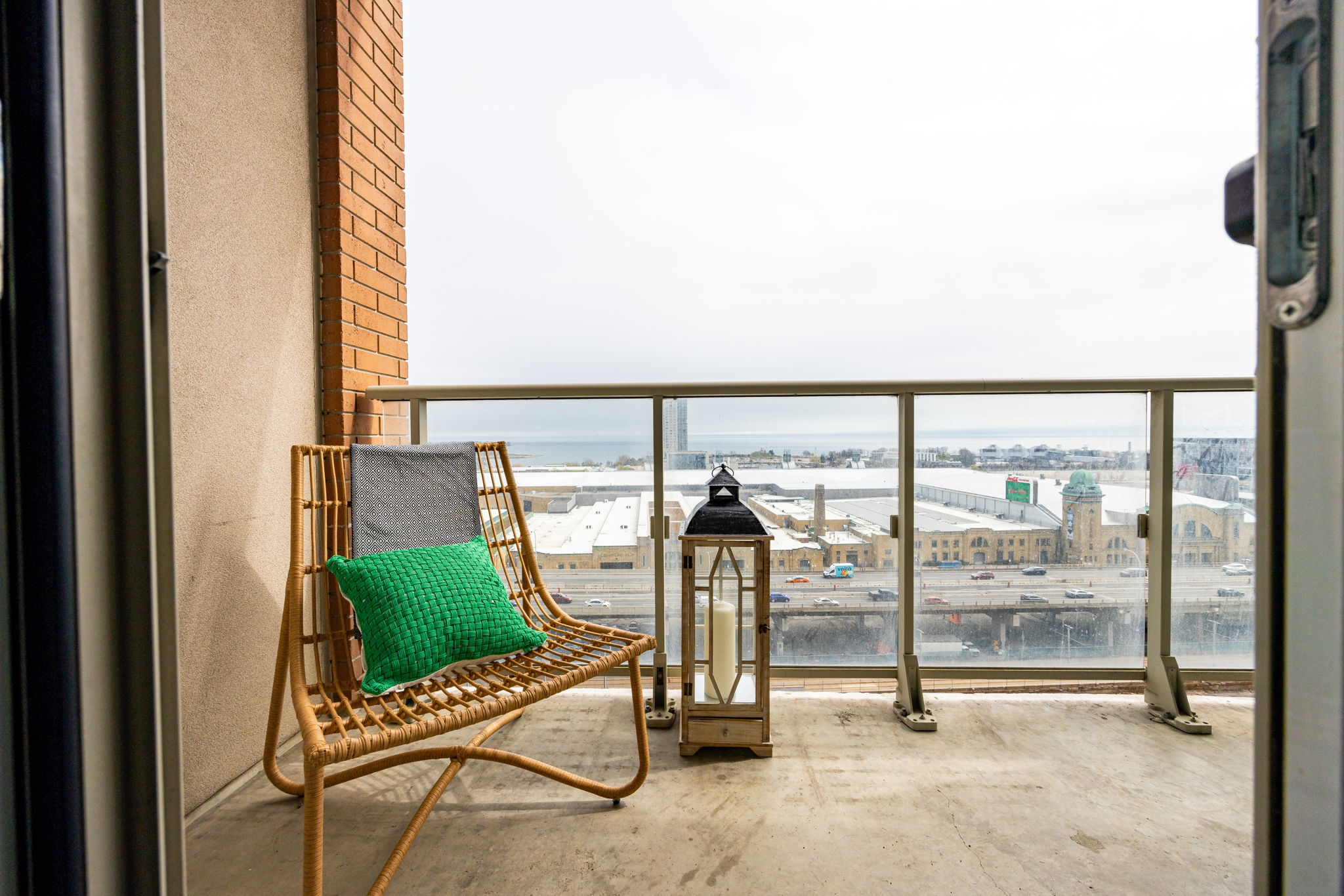 Toronto property showcase — delivered property photograph 17