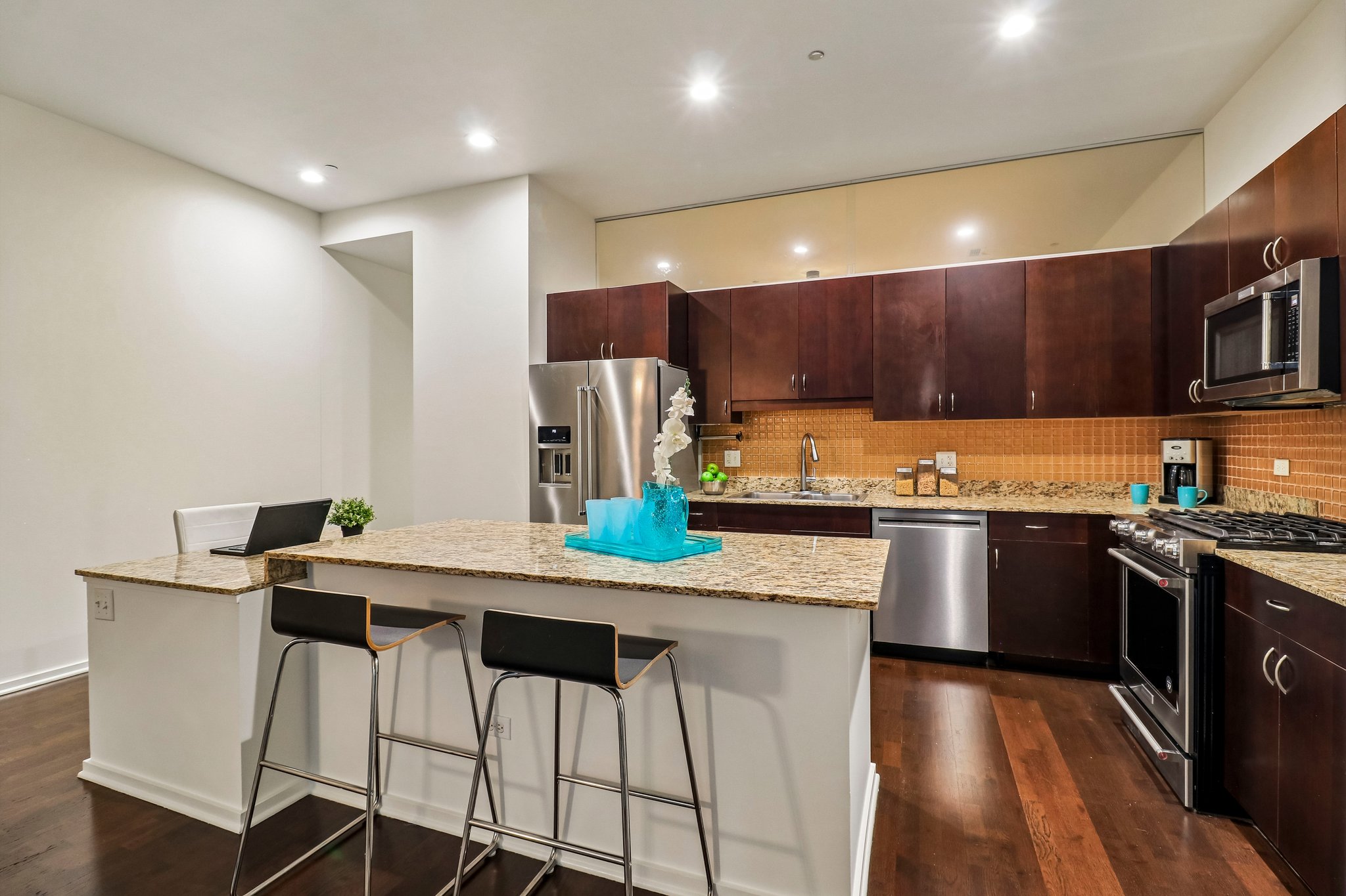 E Monroe St 4410-S2807-011.jpg