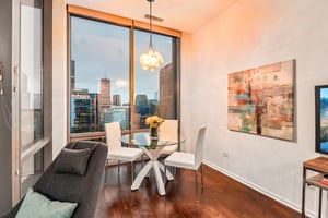 E Monroe St 4410-S2807-008.jpg