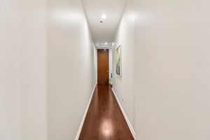 E Monroe St 4410-S2807-018.jpg