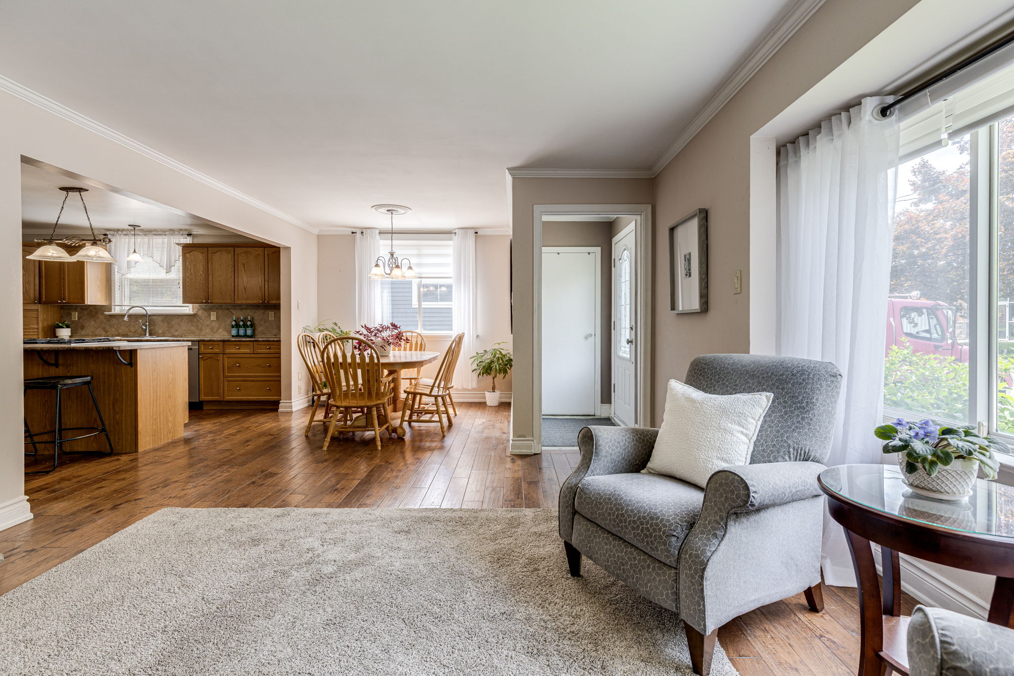 Uxbridge property showcase — delivered property photograph 7