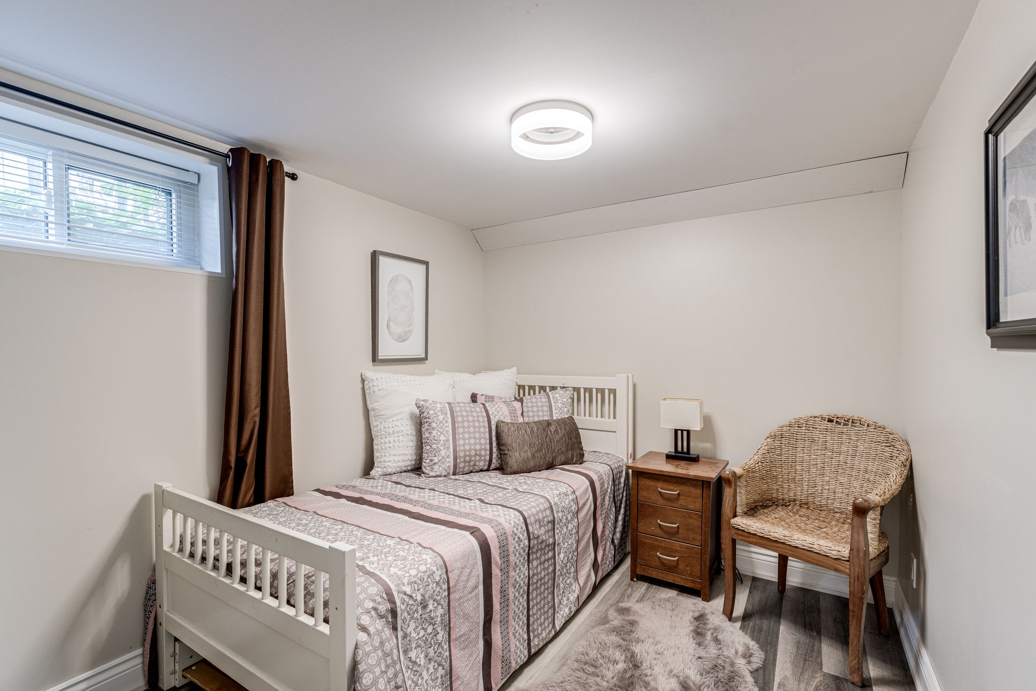 Uxbridge property showcase — delivered property photograph 29