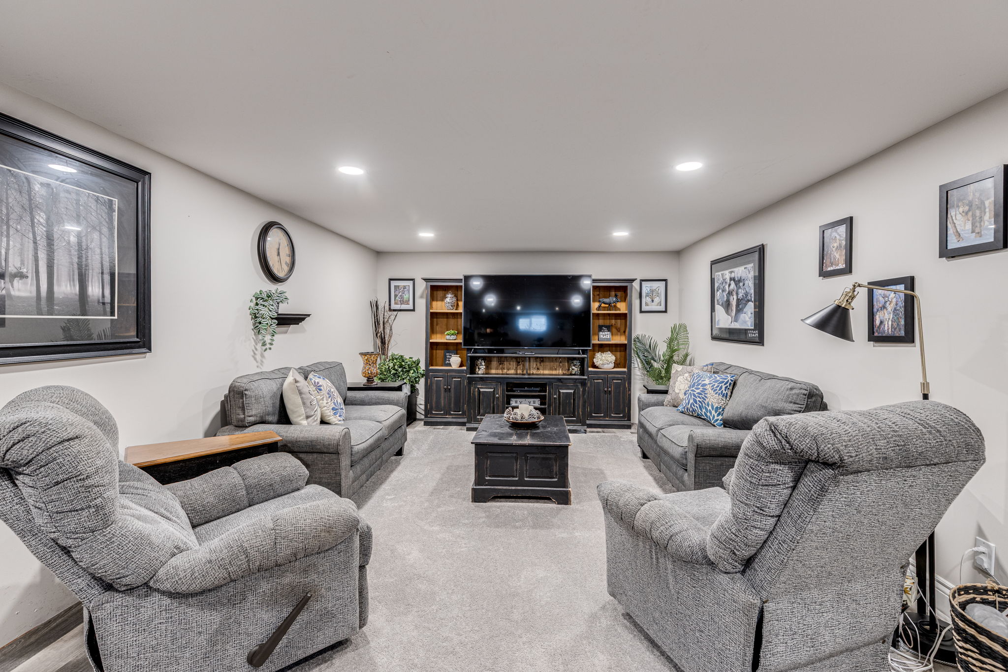 Uxbridge property showcase — delivered property photograph 32