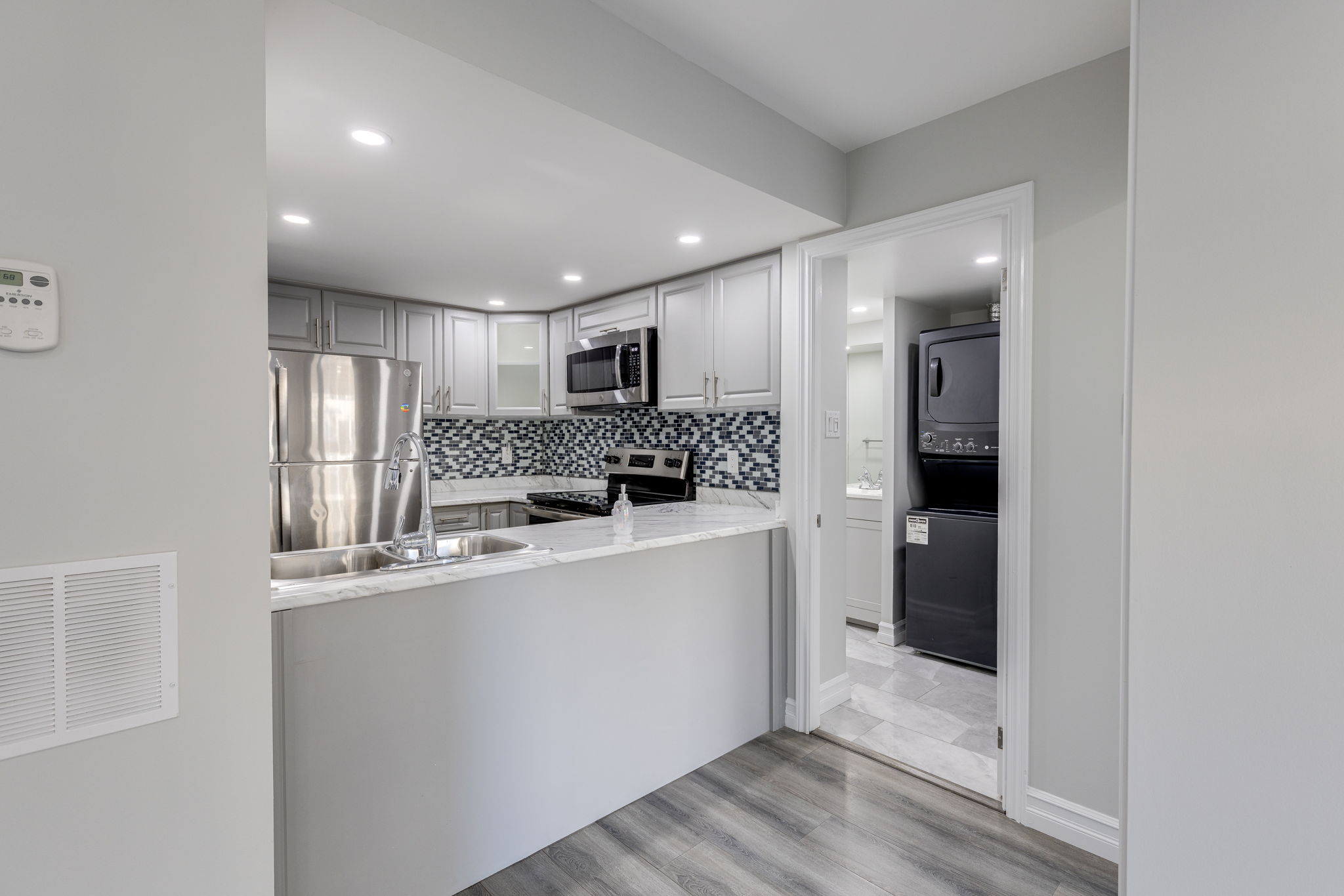 Toronto property showcase — delivered property photograph 8