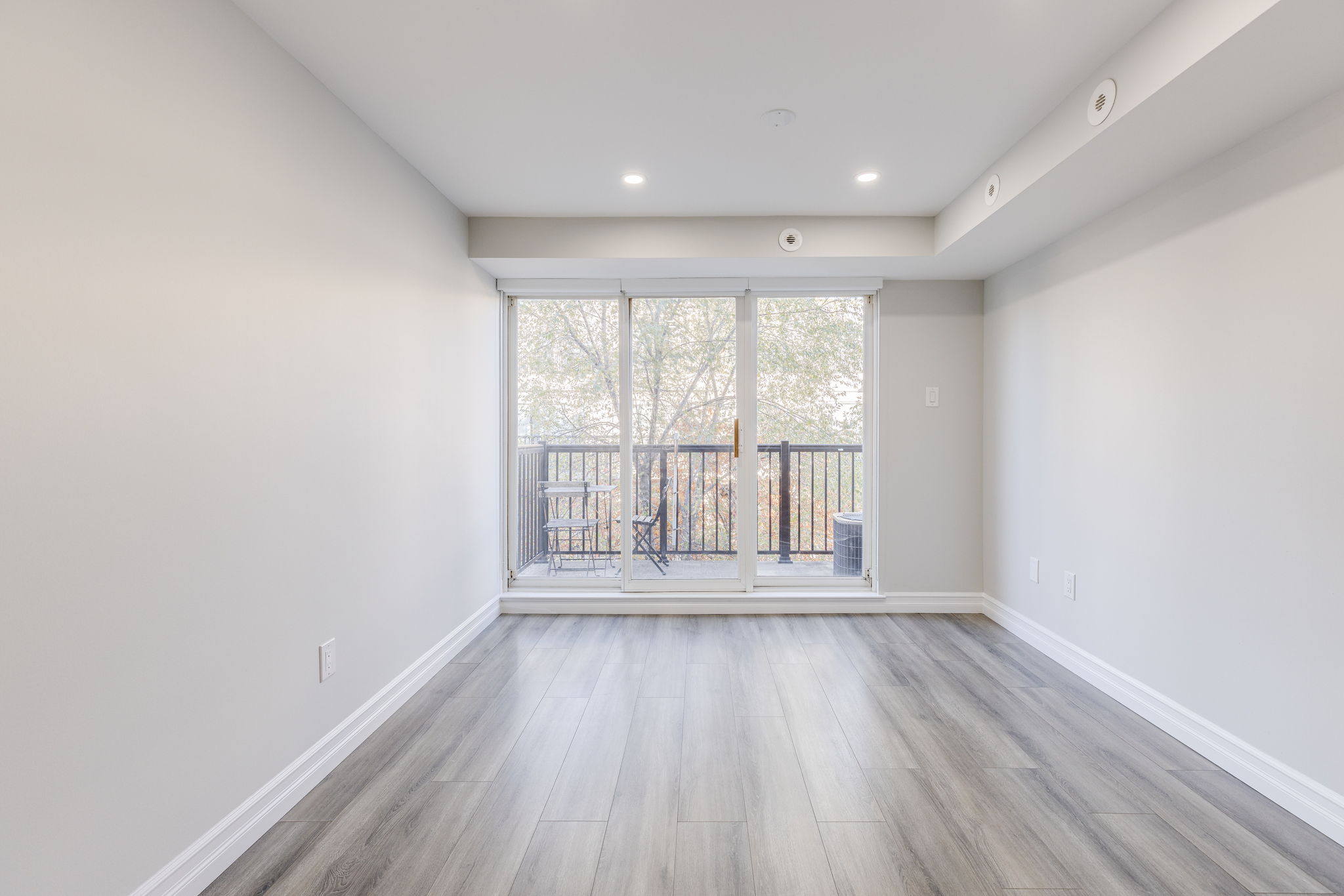 Toronto property showcase — delivered property photograph 11