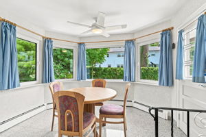 Kitchen/Eating Area