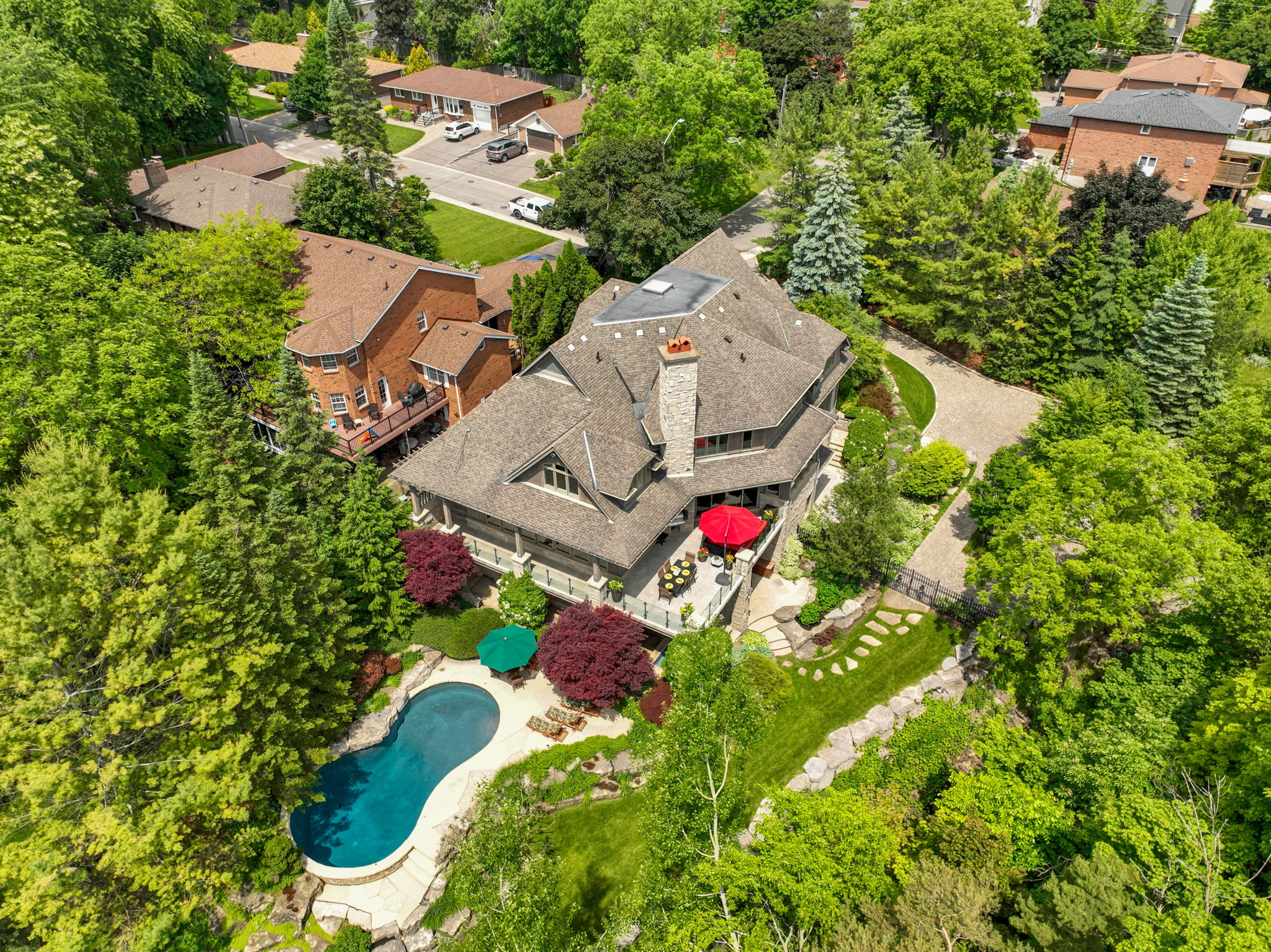 65 Joseph St Markham, ON L3P 2N4