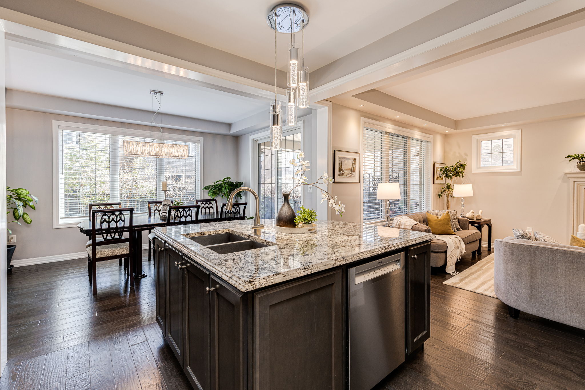 Oakville property showcase — delivered property photograph 12