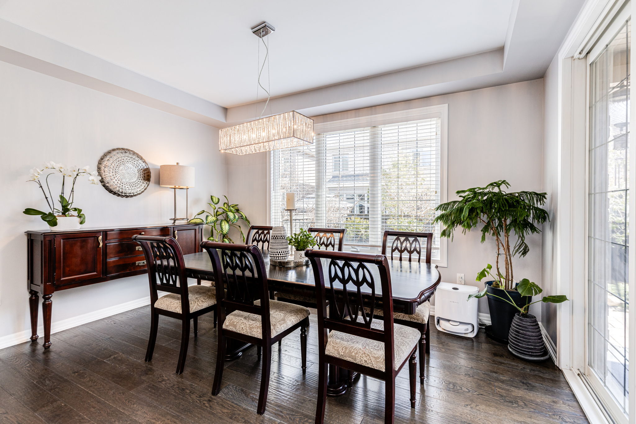 Oakville property showcase — delivered property photograph 18