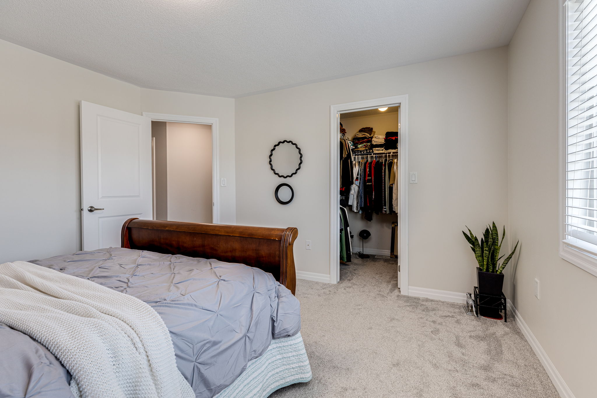 Oakville property showcase — delivered property photograph 26