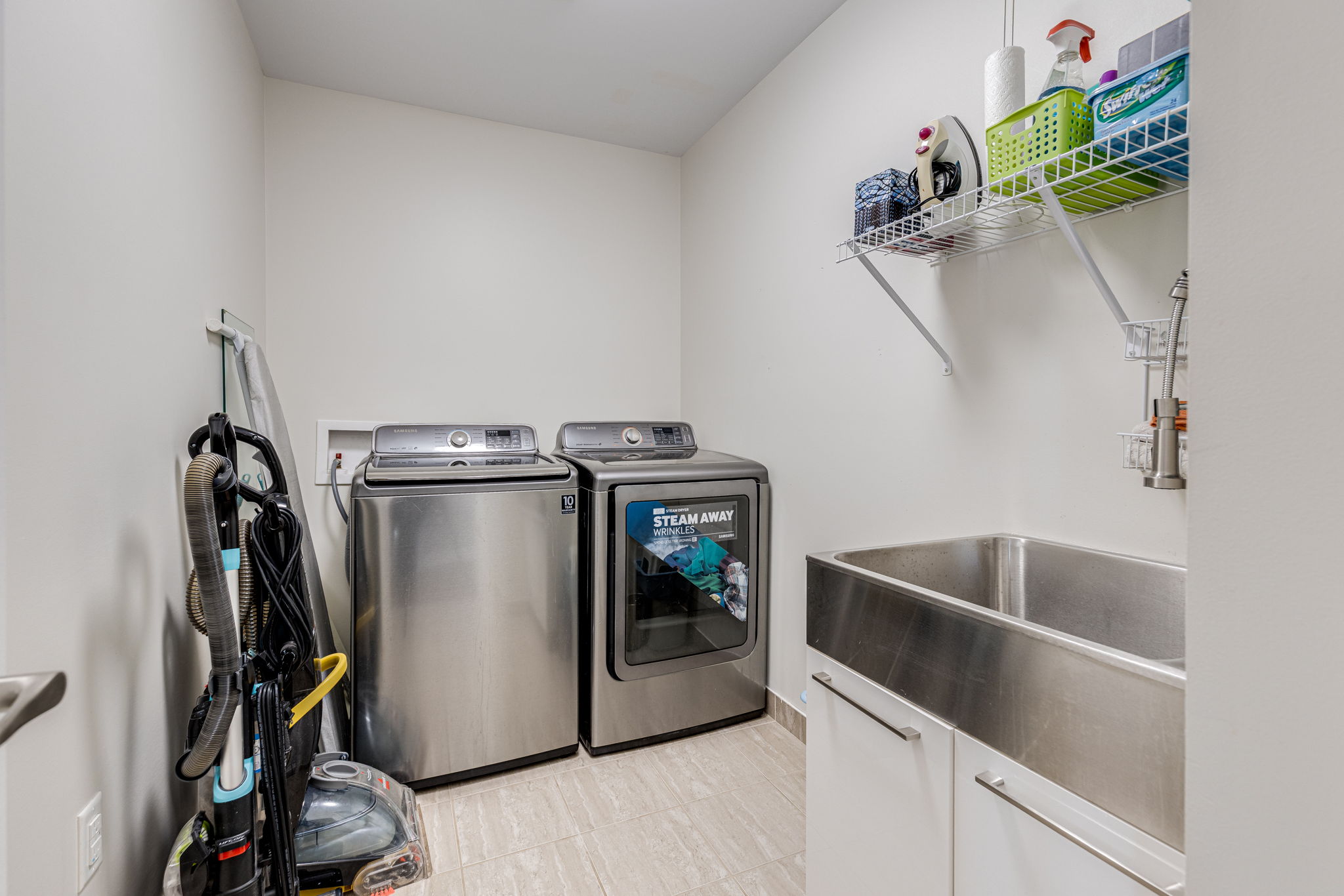 Oakville property showcase — delivered property photograph 30