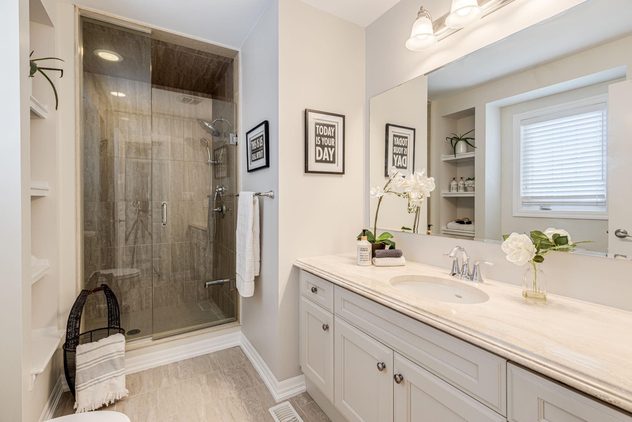 Oakville property showcase — delivered property photograph 35