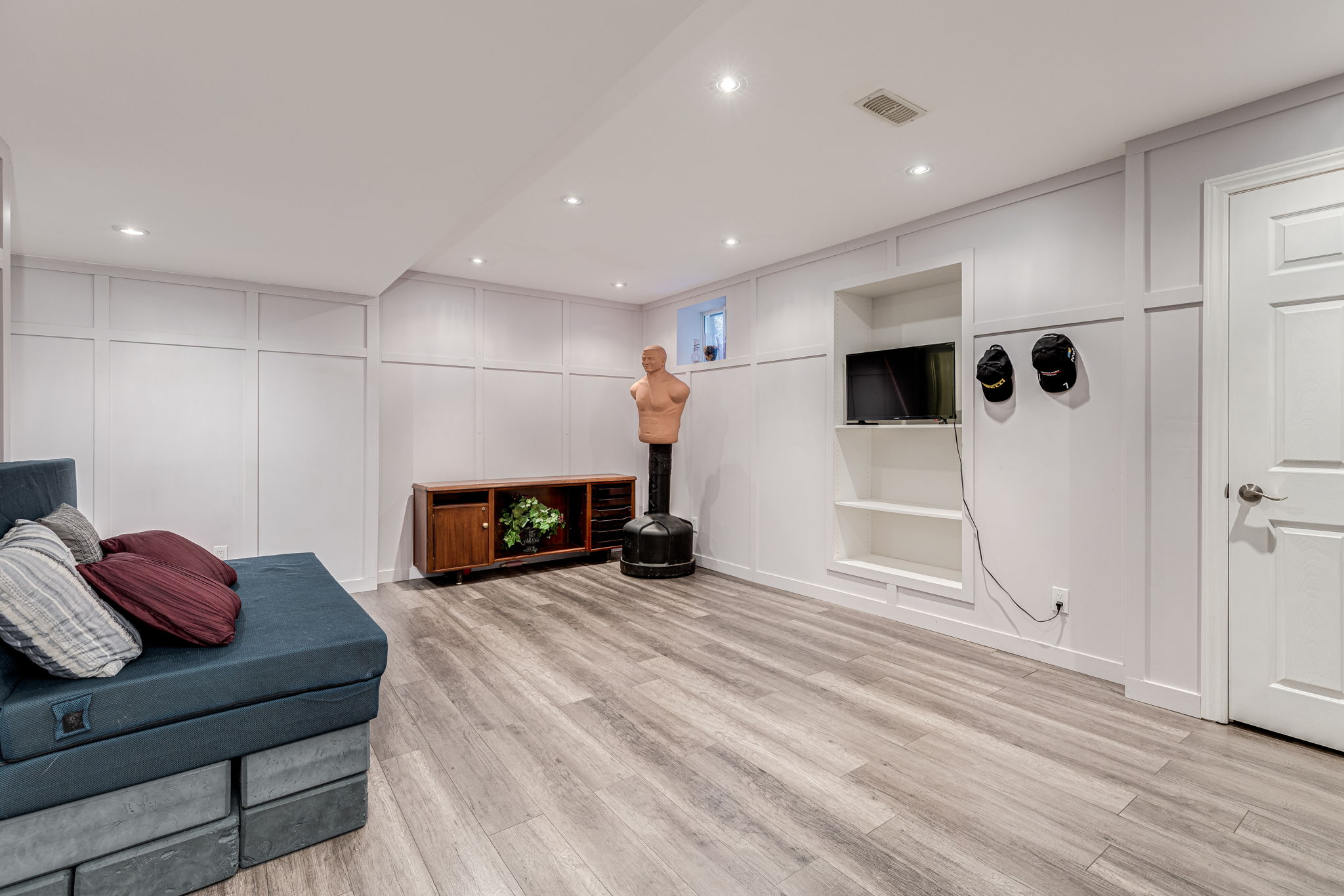 Oakville property showcase — delivered property photograph 36