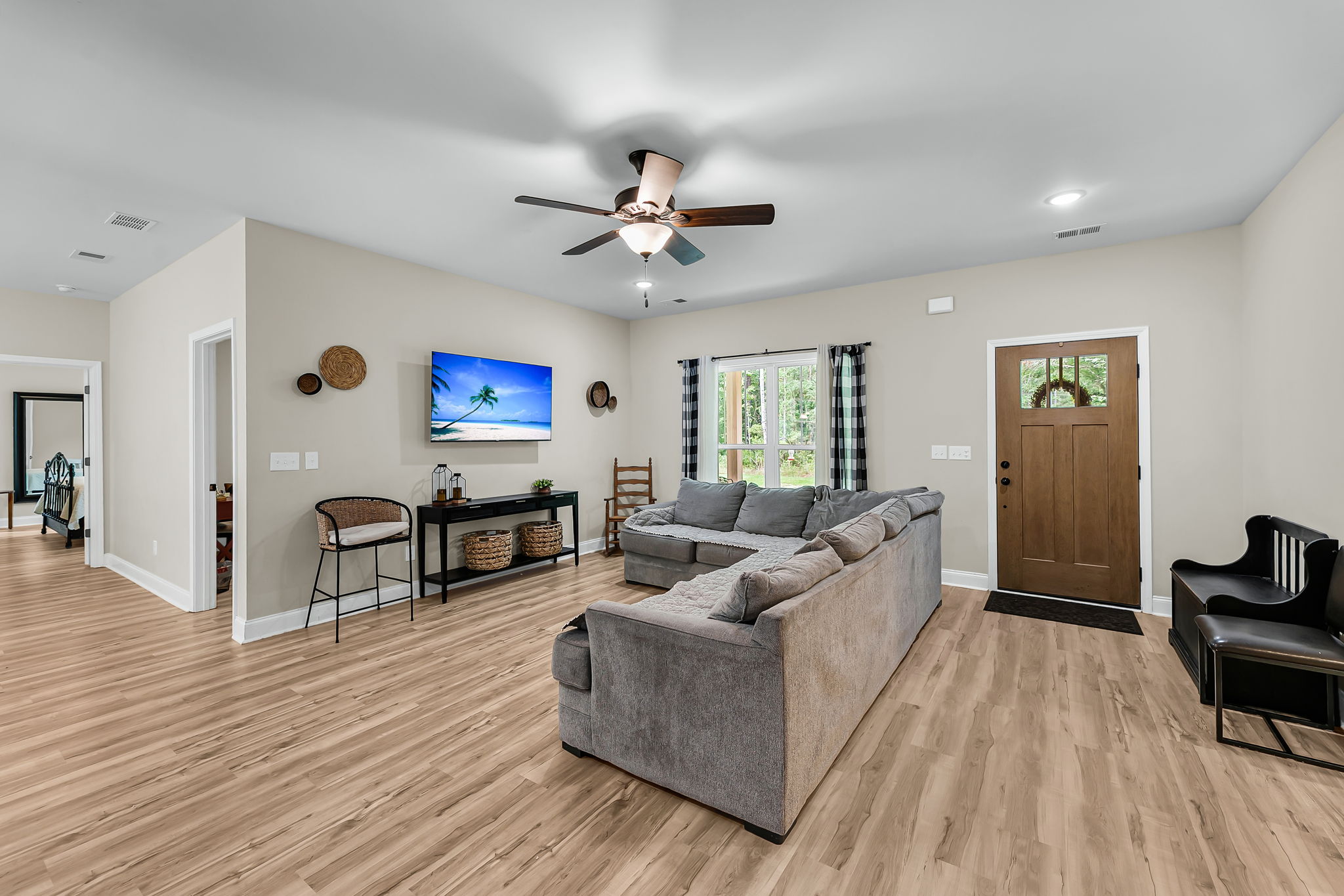  Photo 7