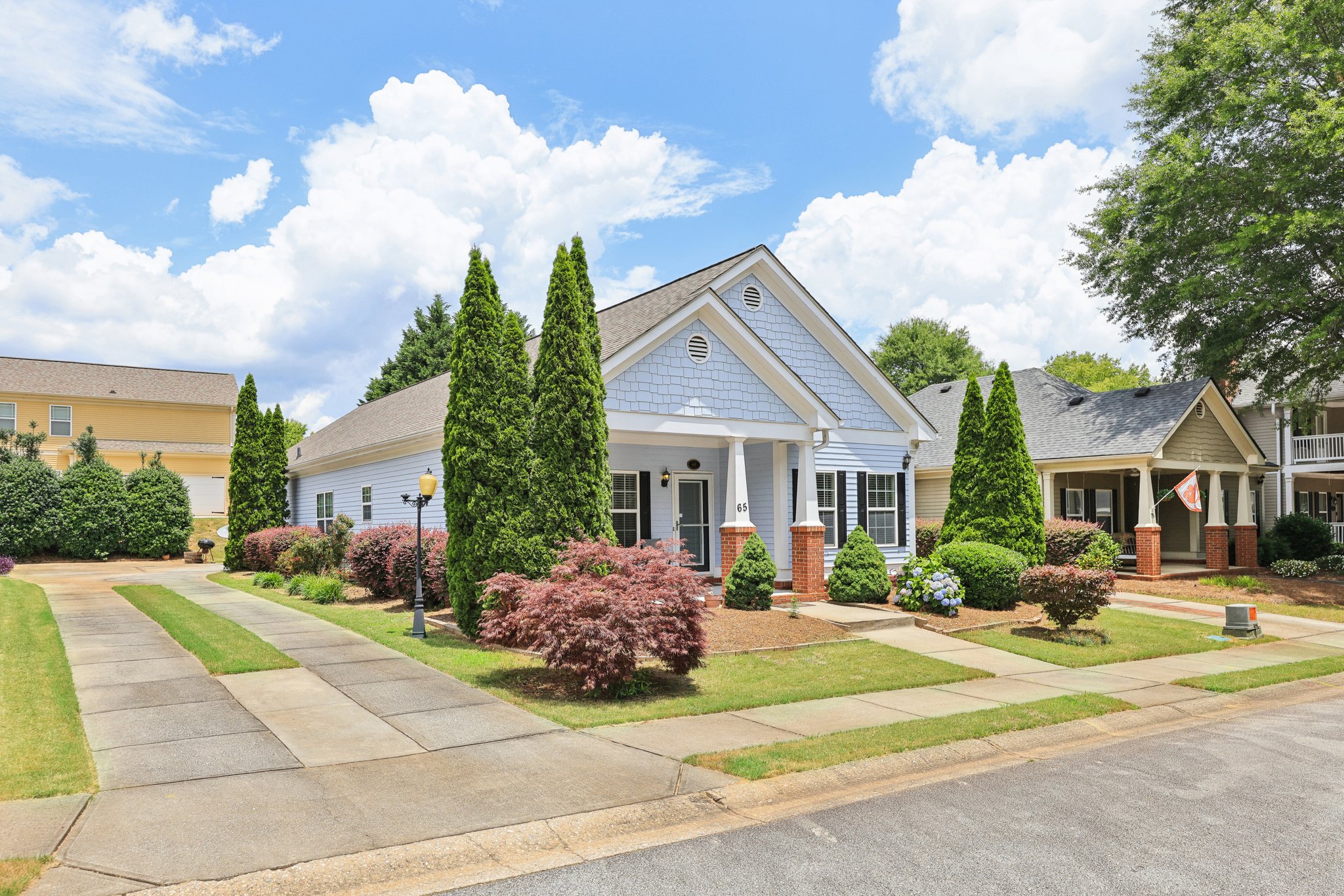 Pratt Dr-002.jpg