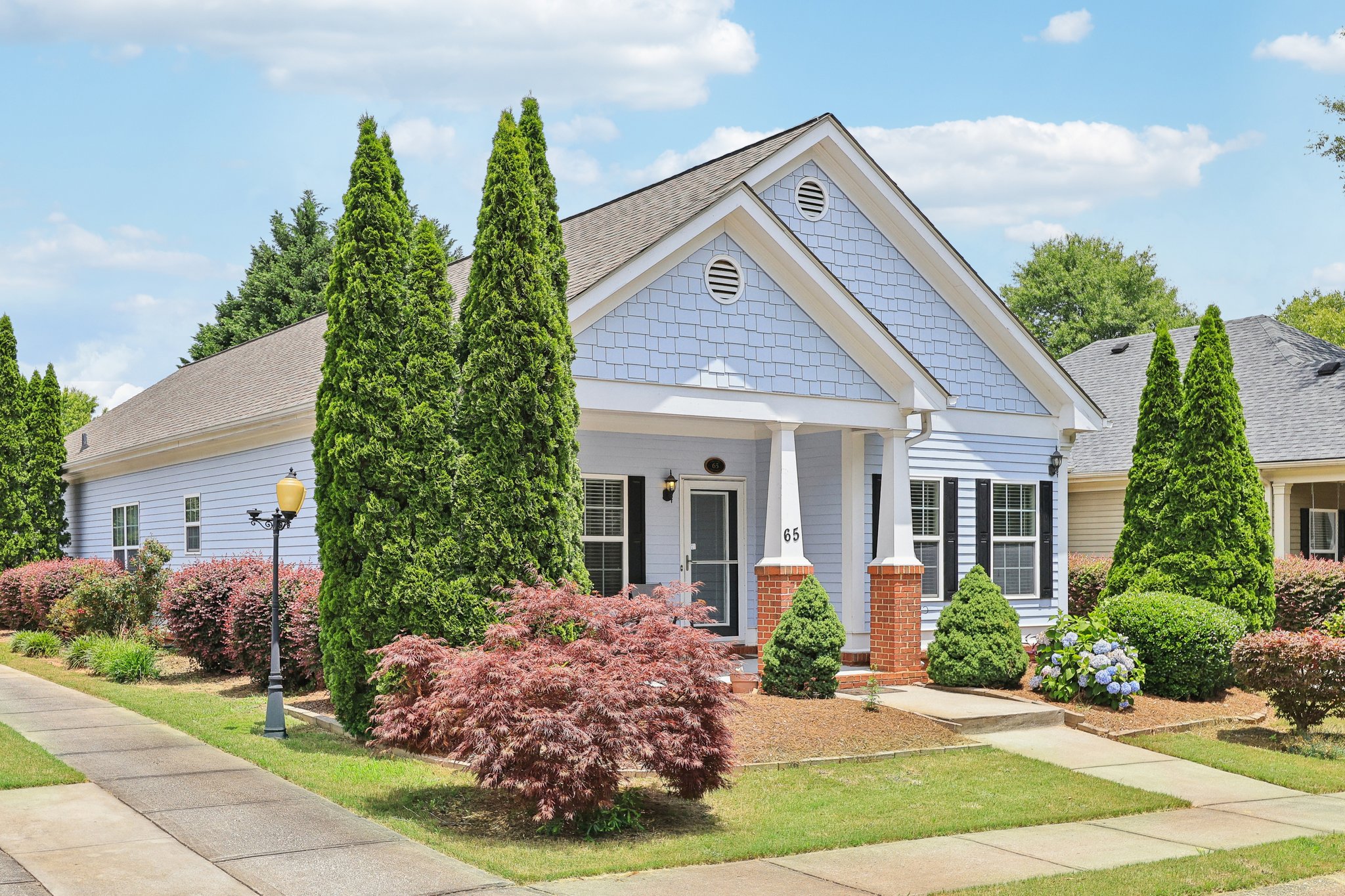 Pratt Dr-003.jpg