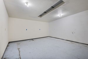  Photo 37