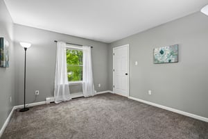 S Row Rd-S2205-019.jpg