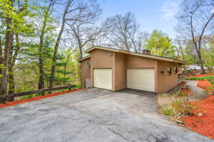  65 Spring Grove Rd, Andover, MA 01810, US Photo 2