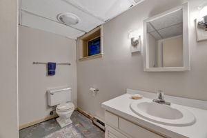  Photo 32