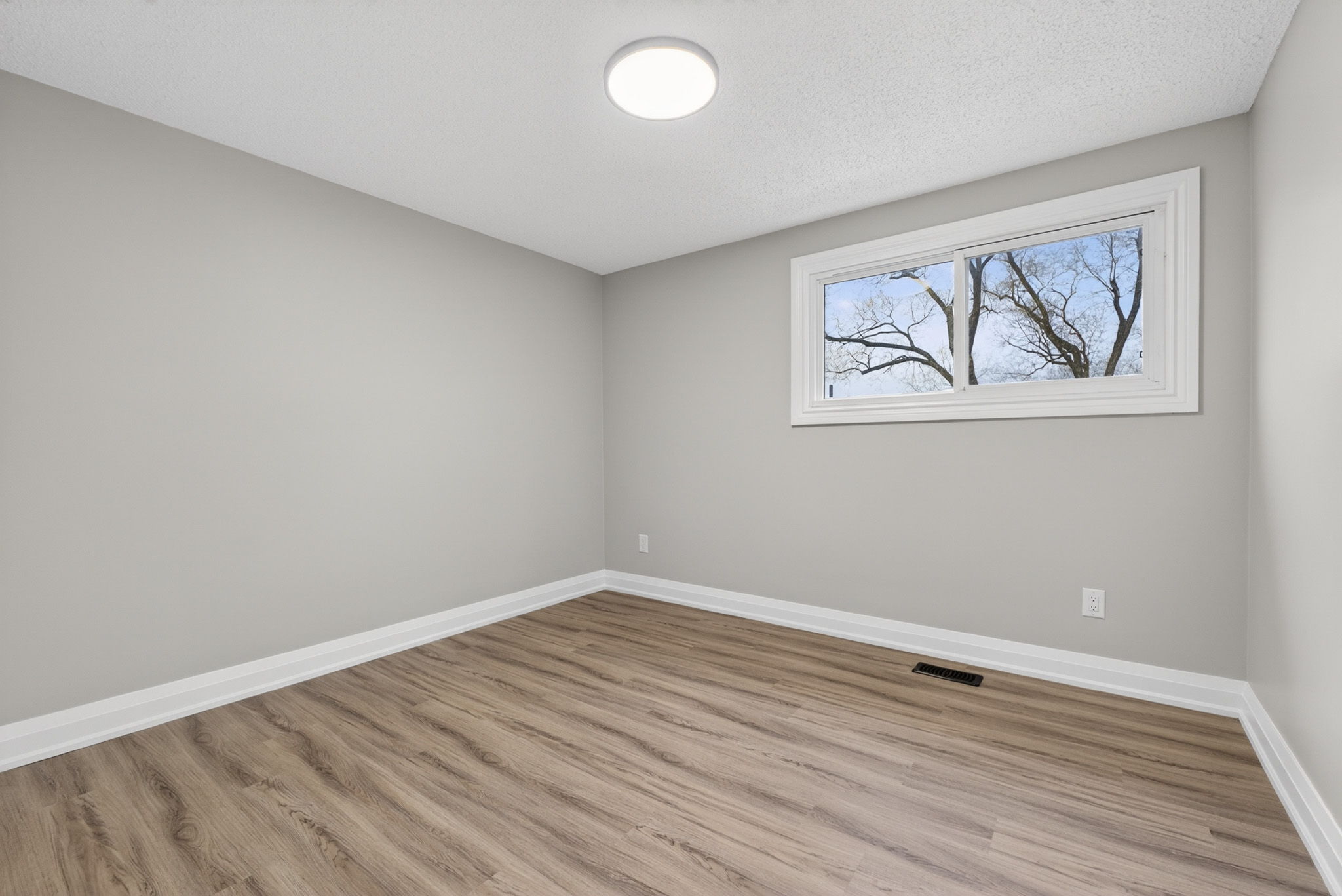 65 Woodman Dr S, Hamilton, ON L8K 4E2, Canada Photo 22