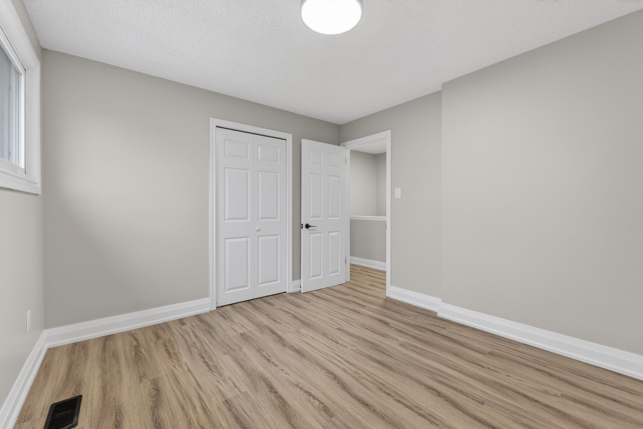 65 Woodman Dr S, Hamilton, ON L8K 4E2, Canada Photo 24