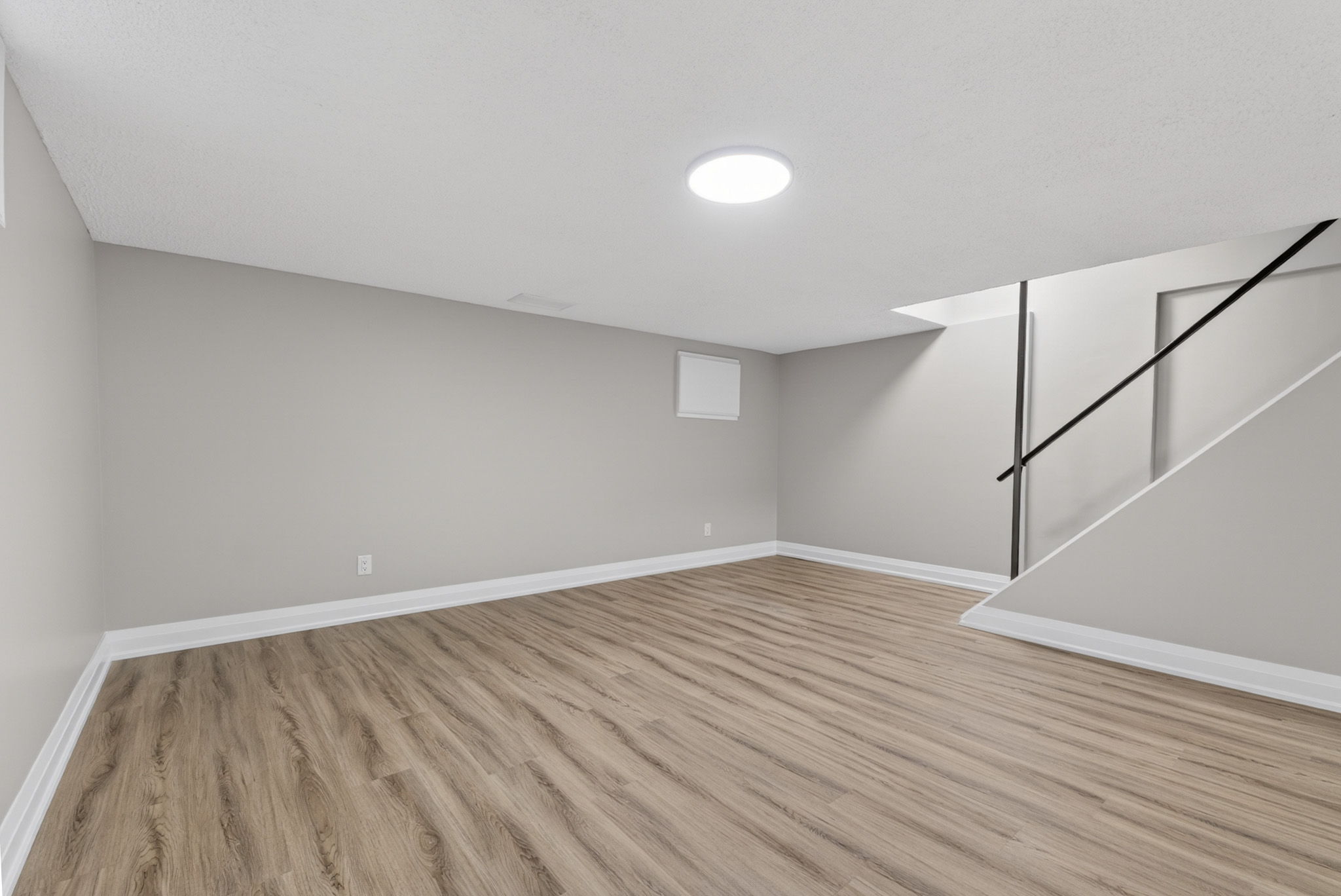 65 Woodman Dr S, Hamilton, ON L8K 4E2, Canada Photo 35