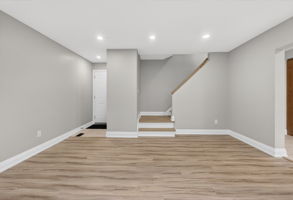 65 Woodman Dr S, Hamilton, ON L8K 4E2, Canada Photo 6