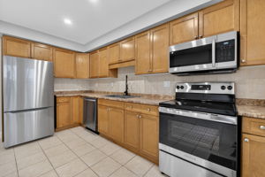 65 Woodman Dr S, Hamilton, ON L8K 4E2, Canada Photo 13