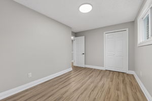 65 Woodman Dr S, Hamilton, ON L8K 4E2, Canada Photo 26