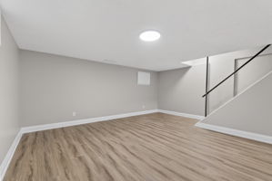 65 Woodman Dr S, Hamilton, ON L8K 4E2, Canada Photo 34