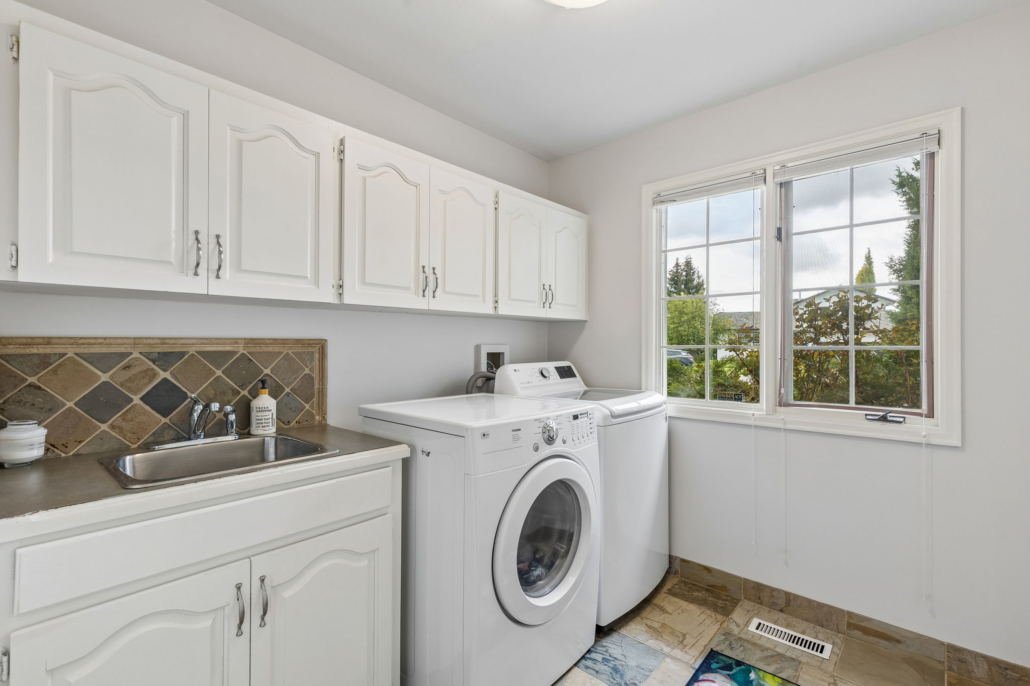 06.12.2026 - Kevin Chapman - 65 Woodpath Terrace SW_28