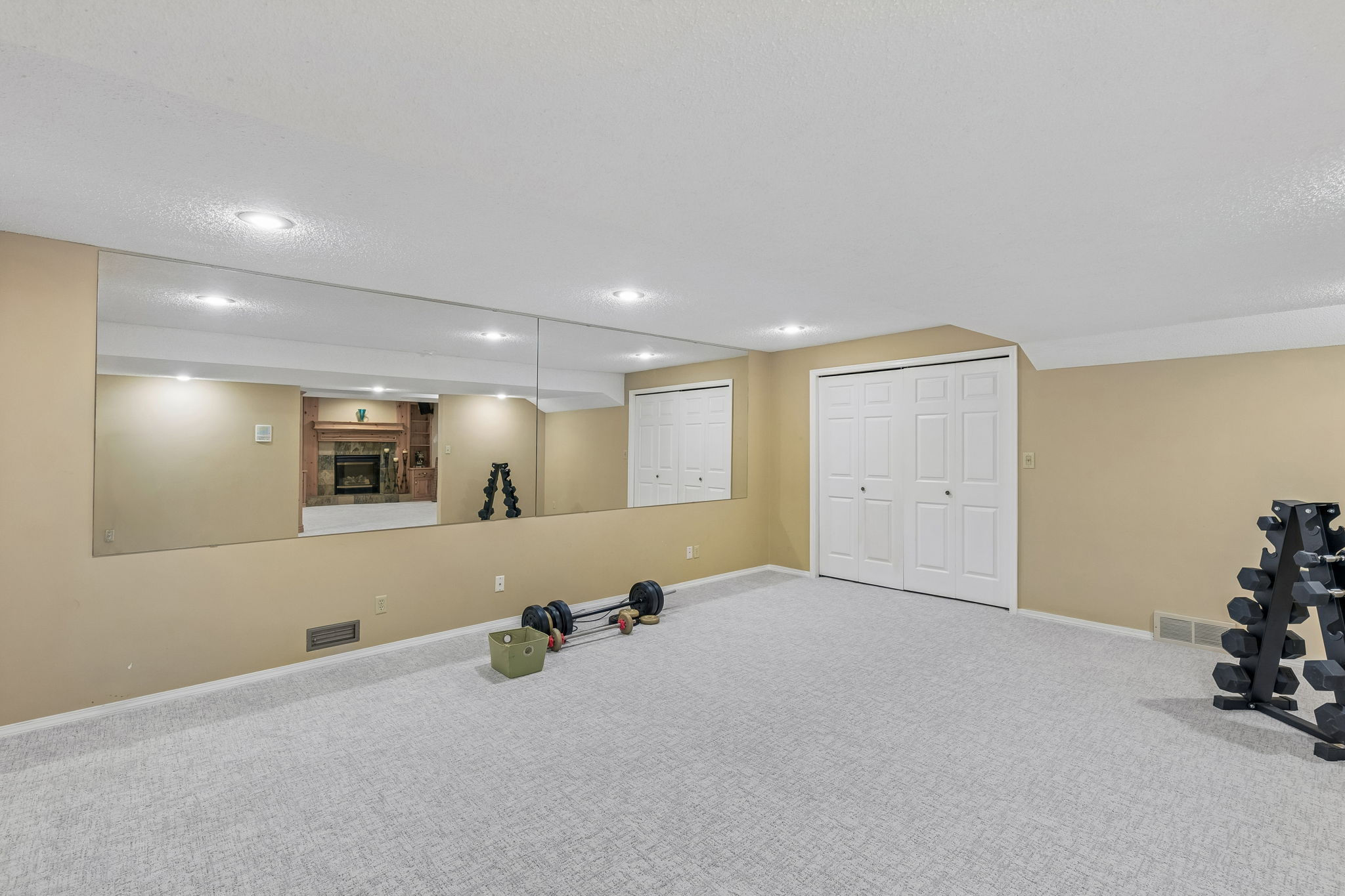 06.12.2026 - Kevin Chapman - 65 Woodpath Terrace SW_53