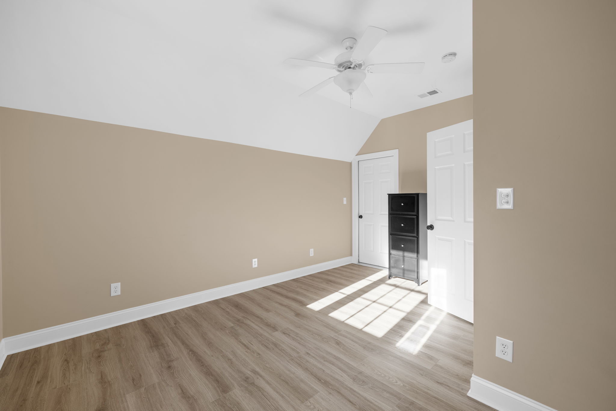 650 Beaver Lodge Cir-31