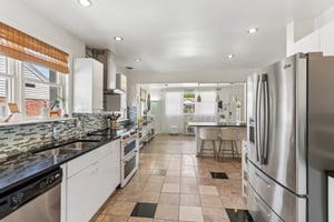 Hendrix St-S0306-028.jpg