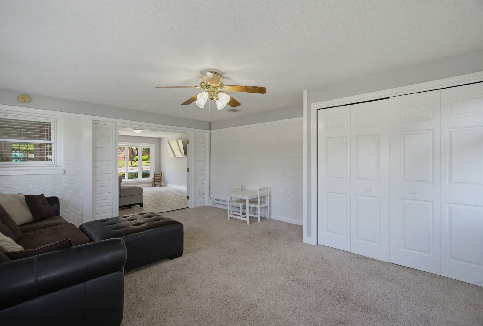 650 Highland Park Dr-13
