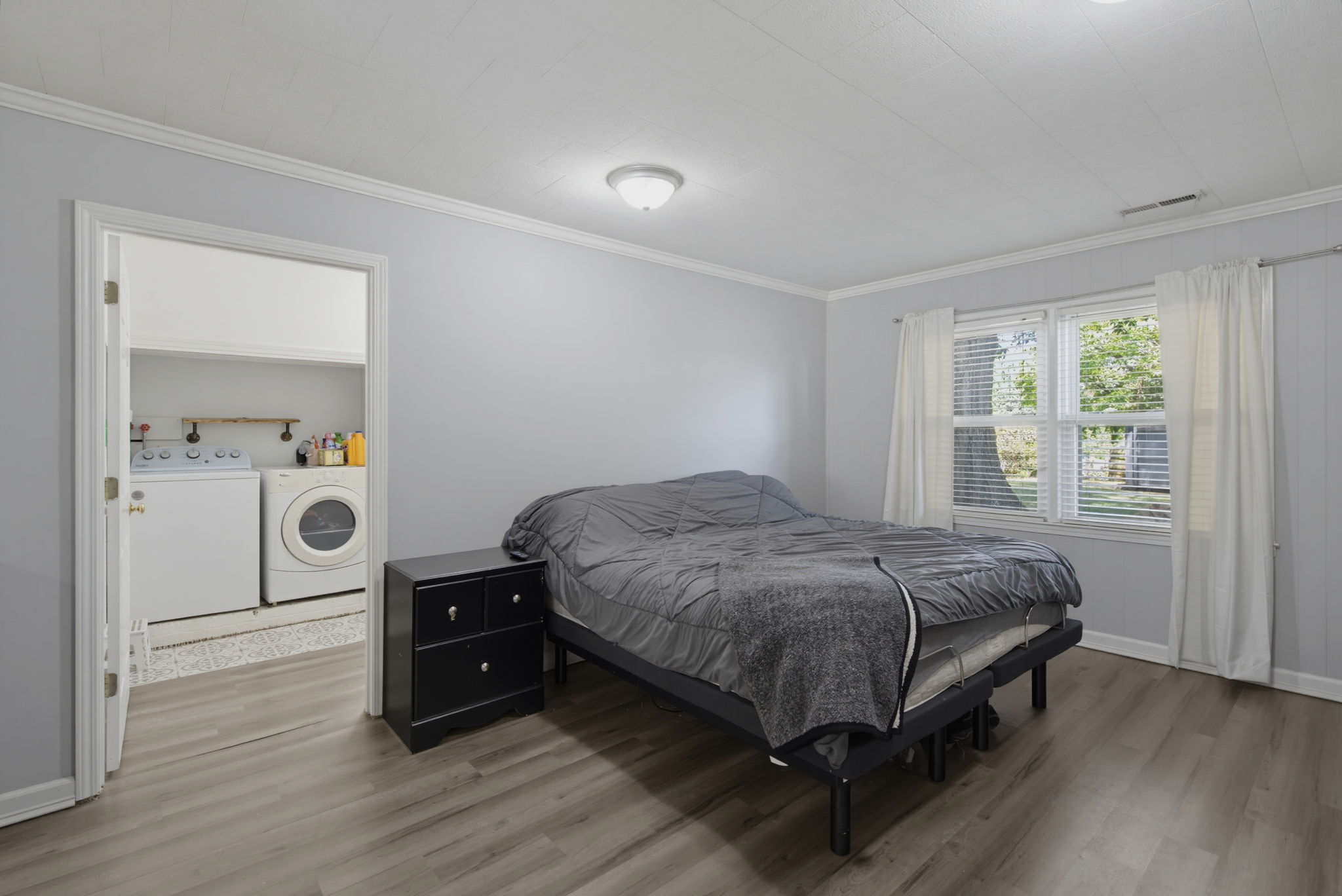 650 Highland Park Dr-20