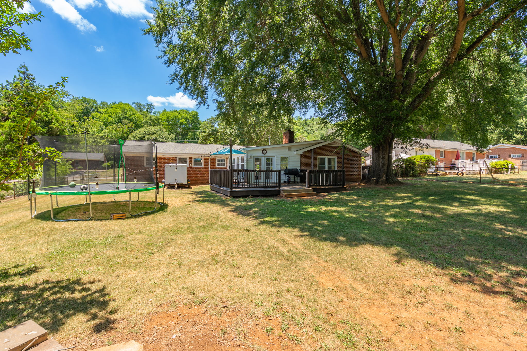 650 Highland Park Dr-31